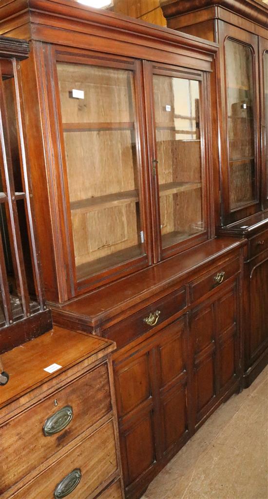 Late Victorian glazed bookcase(-)